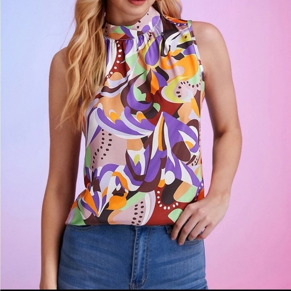 New sleeveless ALLOVER print halter top - Picture 1 of 5